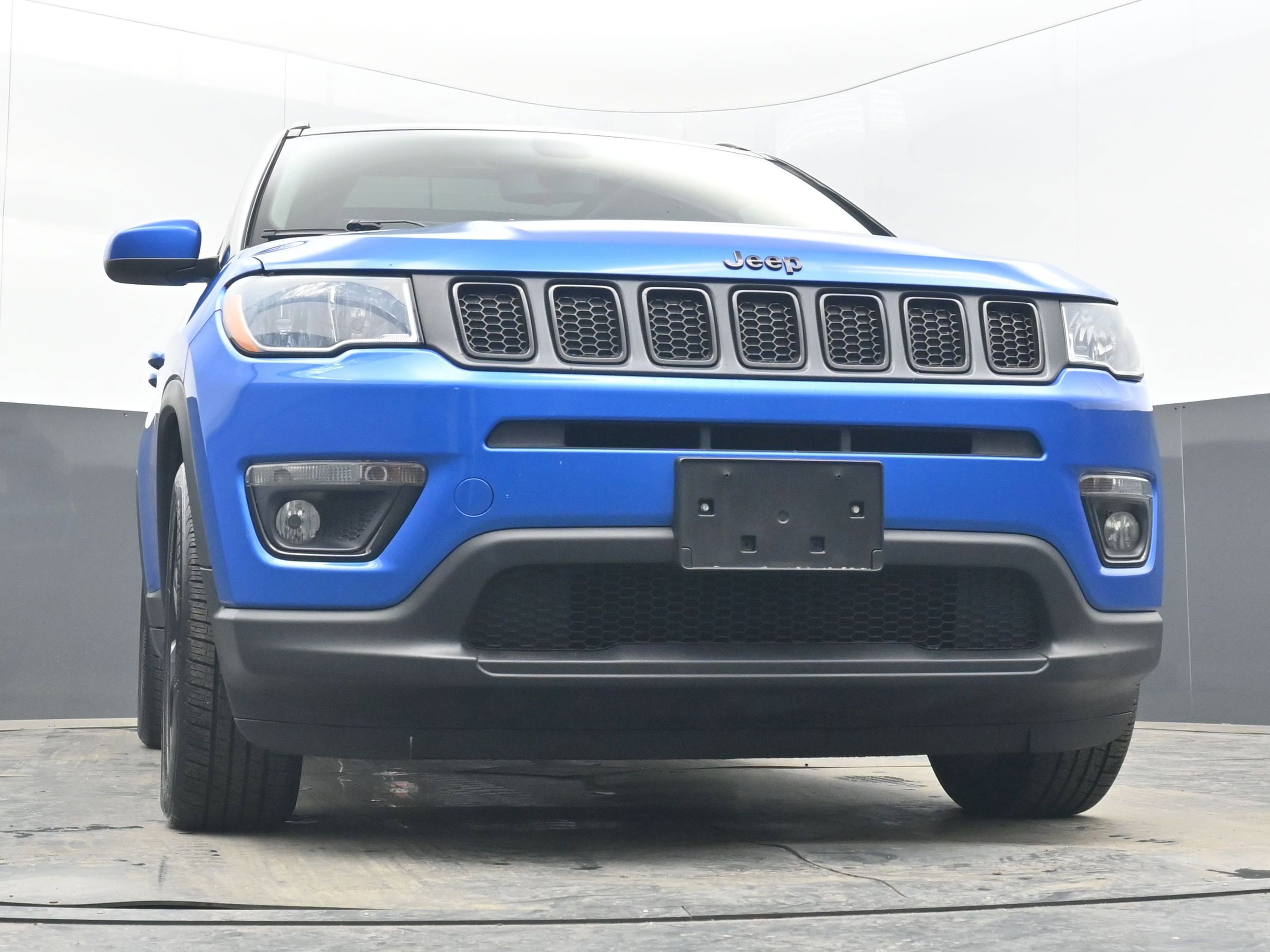Used 2020 Jeep Compass Latitude image 24