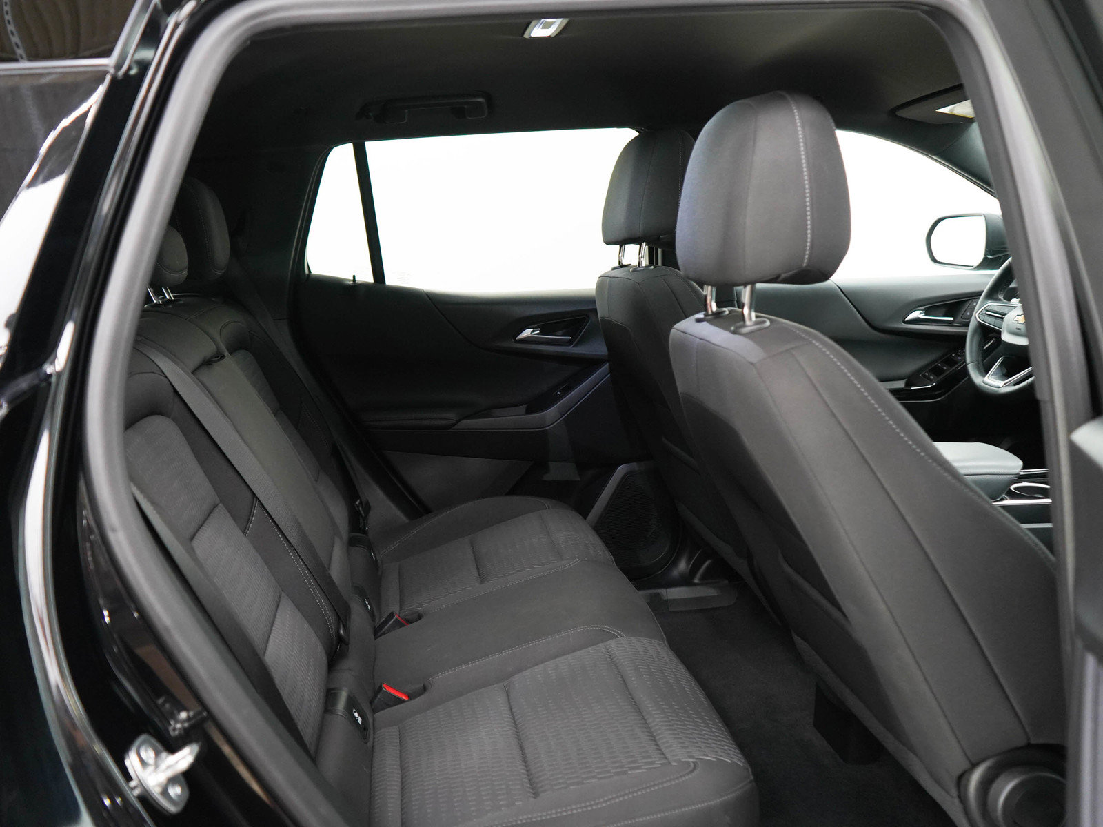 Used 2025 Chevrolet Equinox LT w/ Safety and Technology Package AWD/4WD image 12