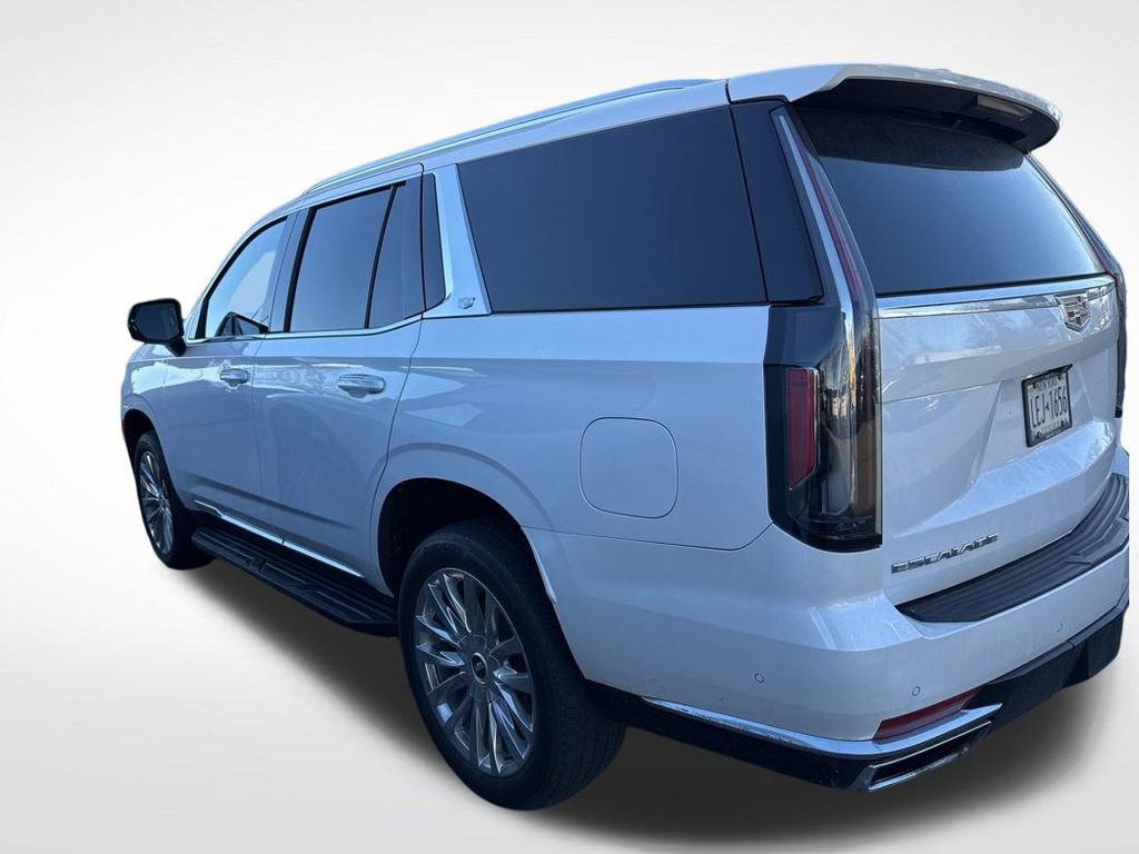 Used 2023 Cadillac Escalade Premium Luxury image 4