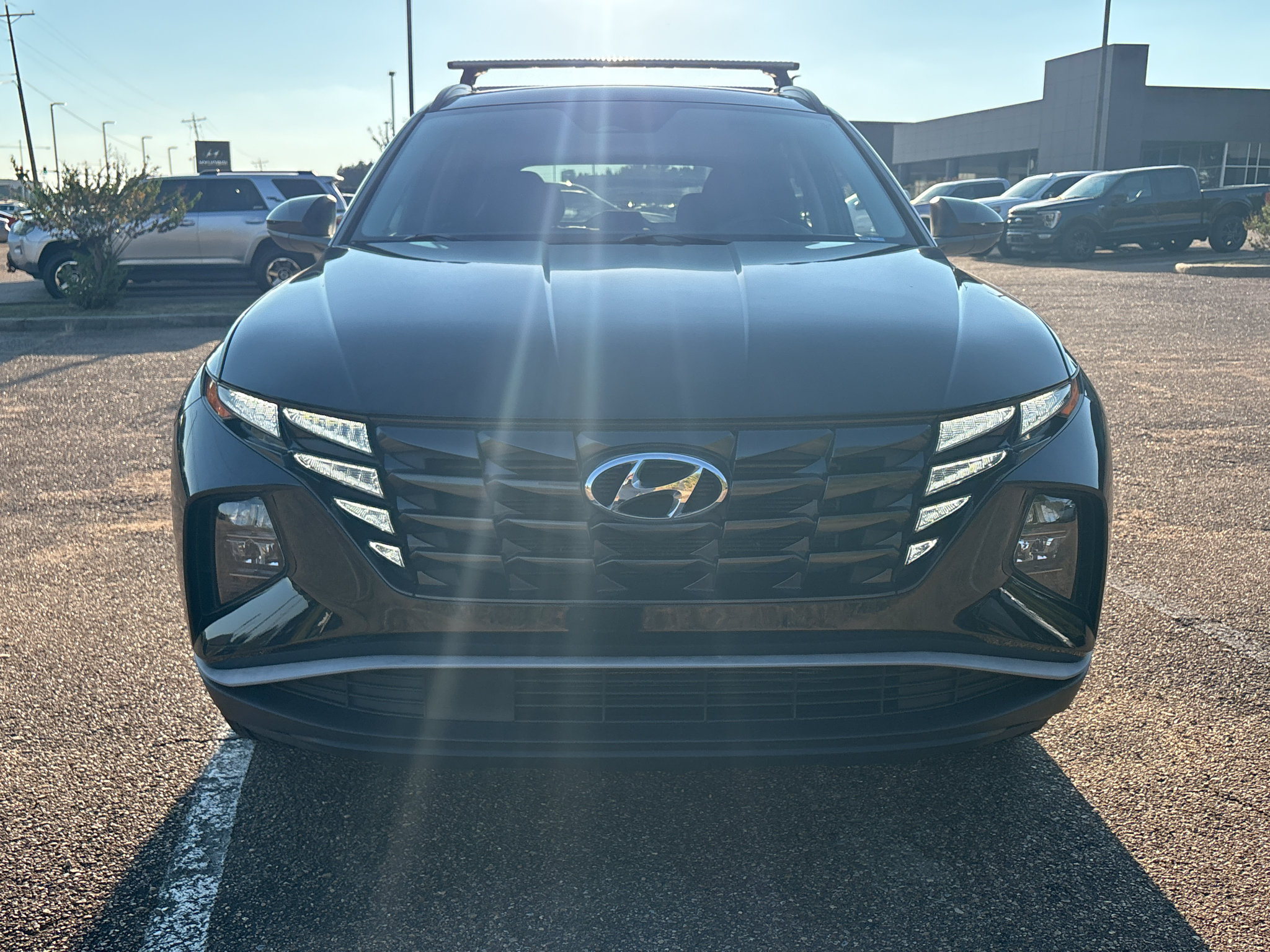 Used 2024 Hyundai Tucson SEL FWD image 2