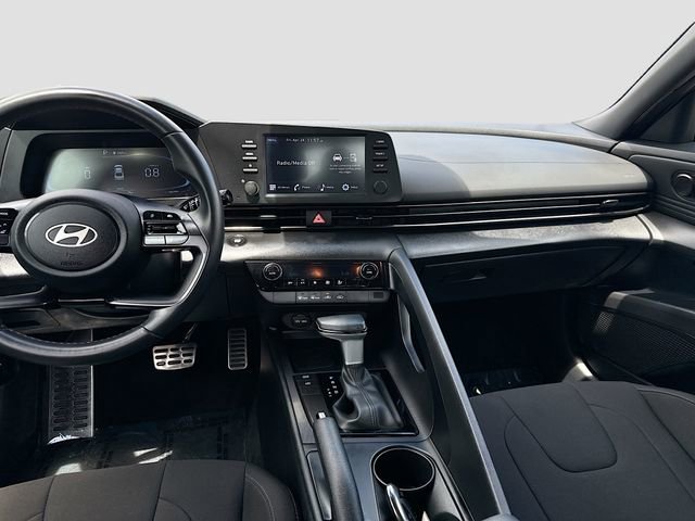 Certified 2025 Hyundai Elantra Sport FWD image 23