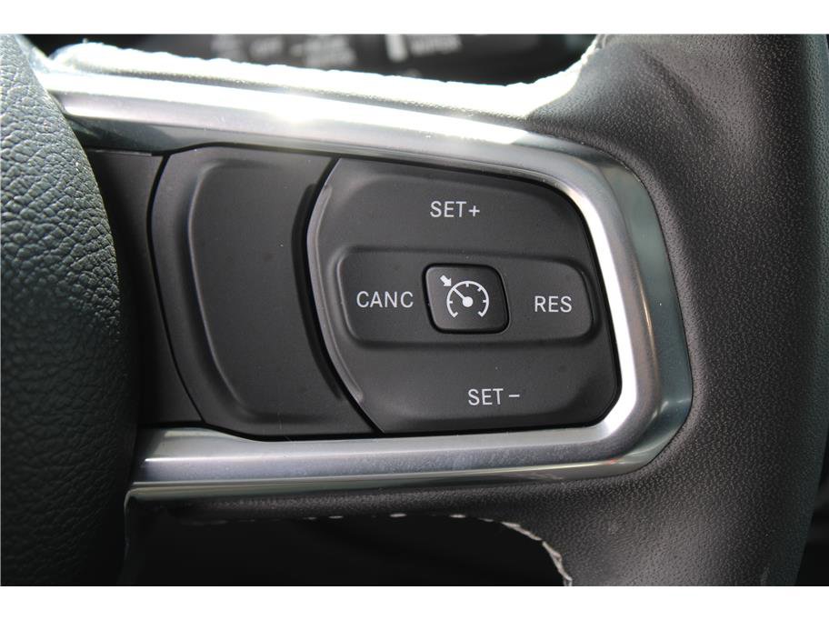Used 2023 Jeep Wrangler Unlimited Sahara w/ Cold Weather Group AWD/4WD image 17
