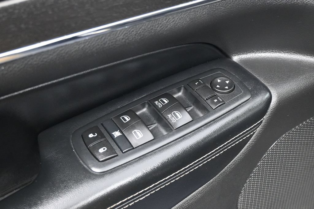 Used 2017 Jeep Grand Cherokee Limited w/ Luxury Group II RWD image 14