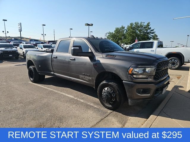 Used 2023 RAM 3500 Big Horn w/ Night Edition AWD/4WD image 15