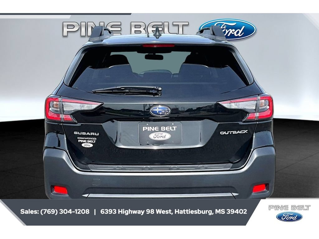 Used 2023 Subaru Outback Premium AWD/4WD image 4