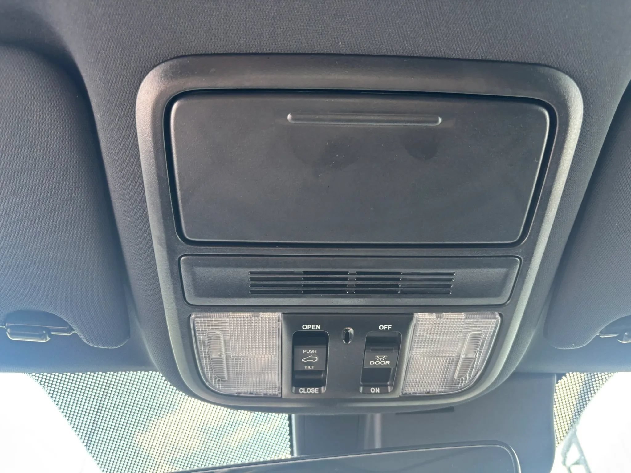 Used 2023 Honda Passport EX-L image 27