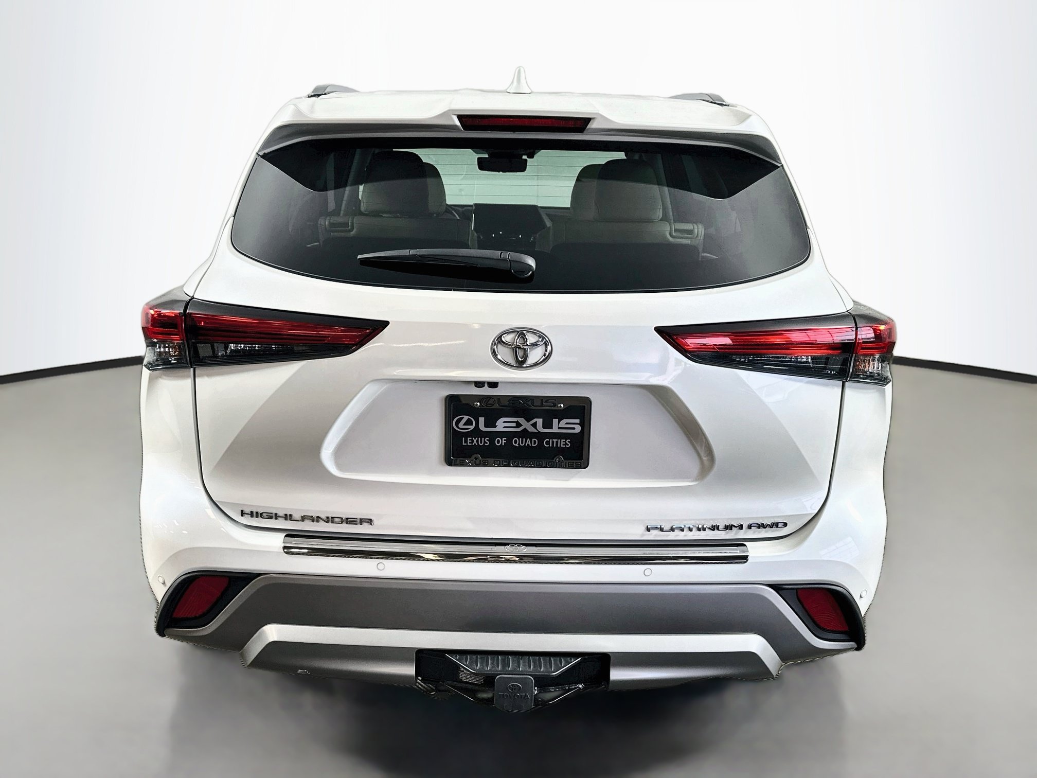 Used 2021 Toyota Highlander Platinum AWD/4WD image 6