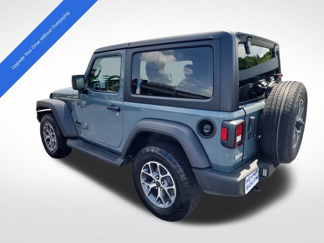Used 2025 Jeep Wrangler Sport AWD/4WD image 3