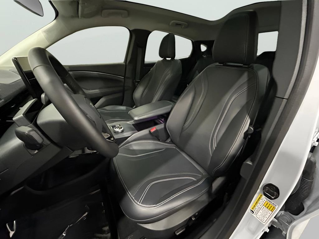 Used 2022 Ford Mustang Mach-E Premium image 14