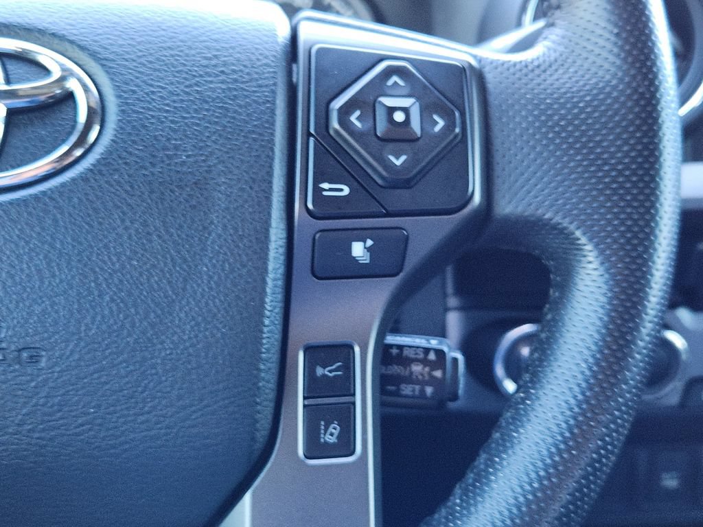 Used 2019 Toyota Tacoma TRD Sport AWD/4WD image 22