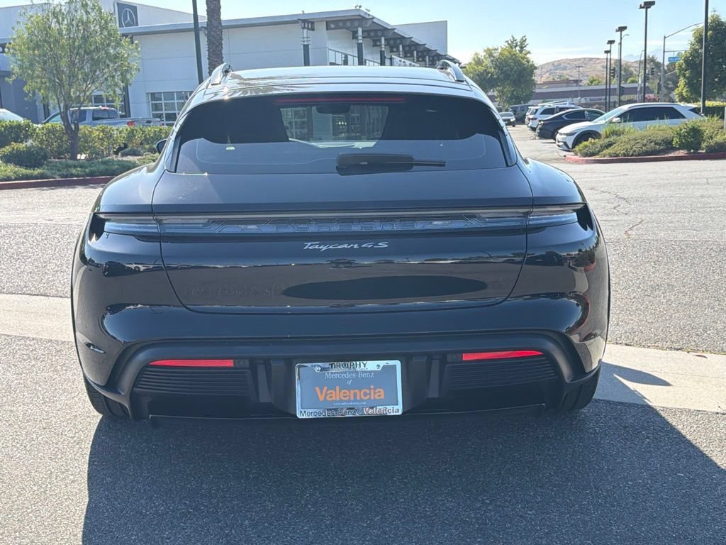 Used 2025 Porsche Taycan 4S AWD/4WD image 8