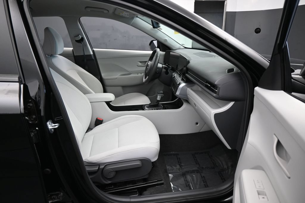 Used 2026 Hyundai Kona SEL Sport FWD image 40