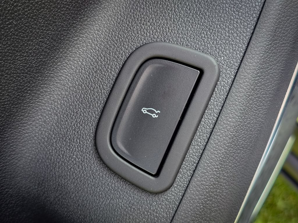 New 2027 Buick Enclave Preferred w/ Power Package AWD/4WD image 12