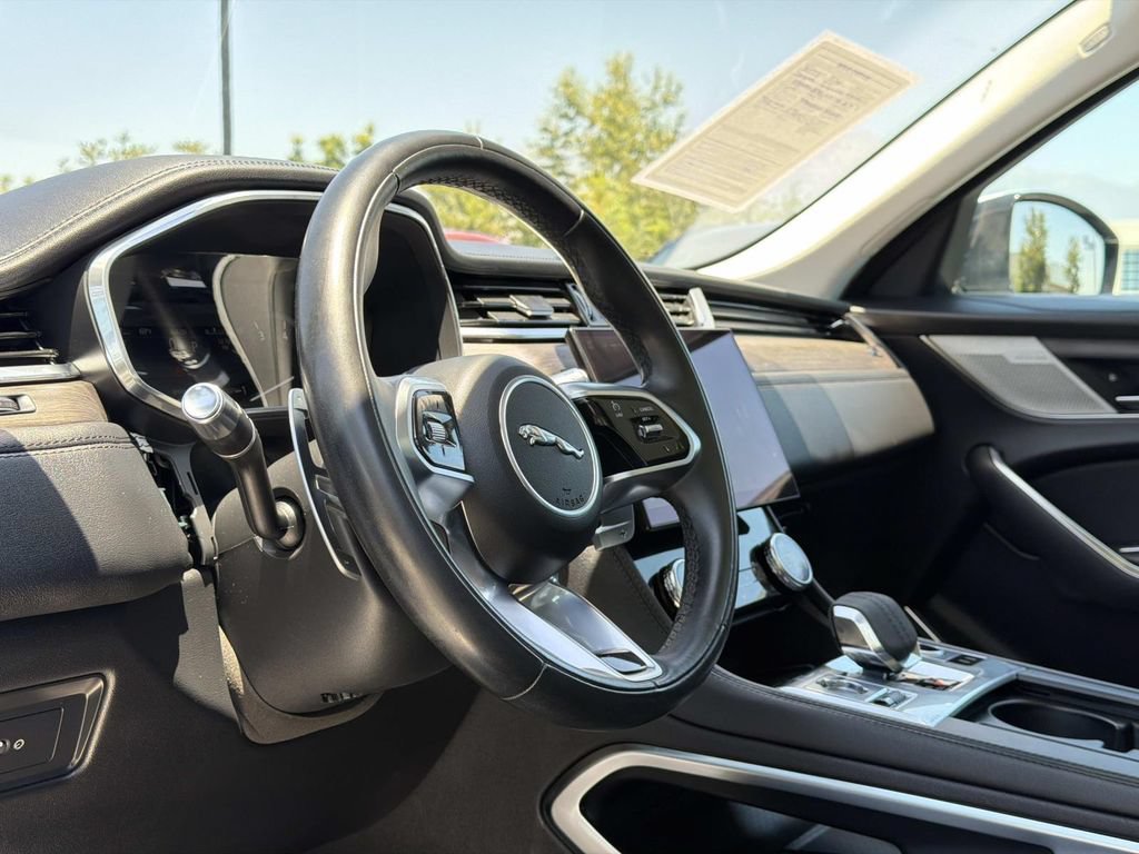 Used 2021 Jaguar F-PACE AWD/4WD image 7