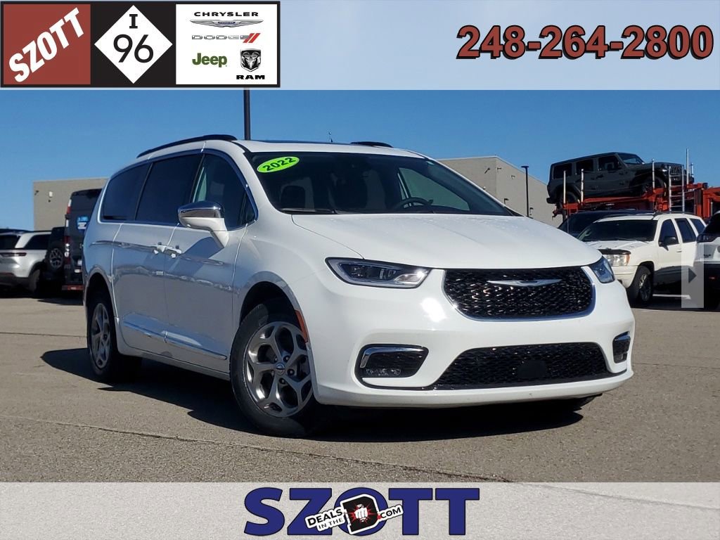 Used 2022 Chrysler Pacifica Limited image 1