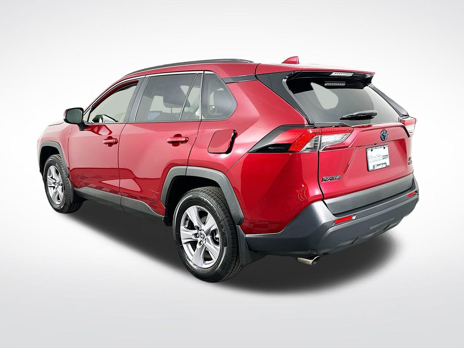 Used 2024 Toyota RAV4 XLE w/ Convenience Package image 6