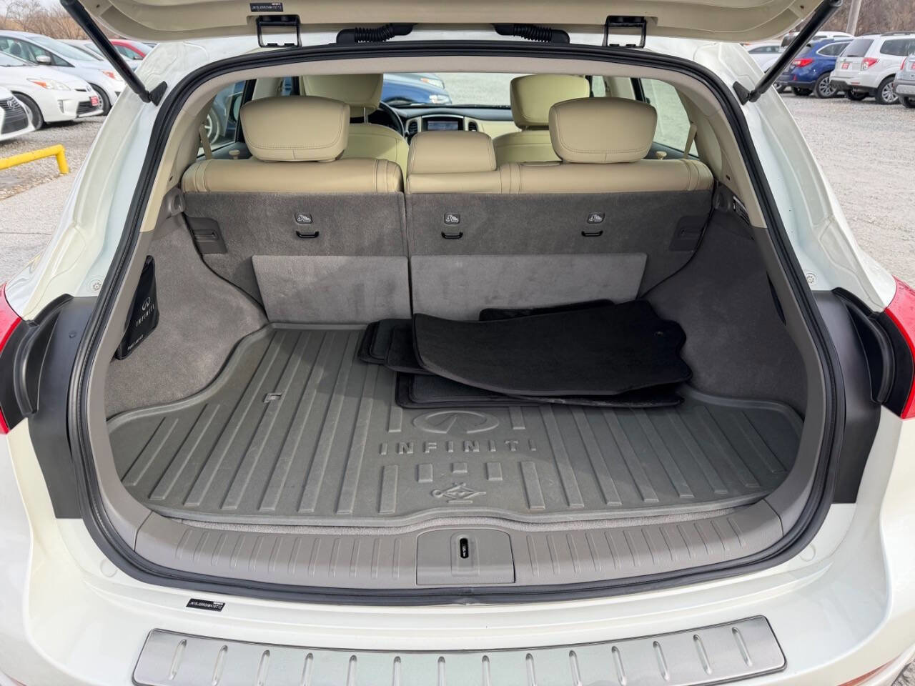 Used 2017 INFINITI QX50 Journey w/ Premium Package image 17