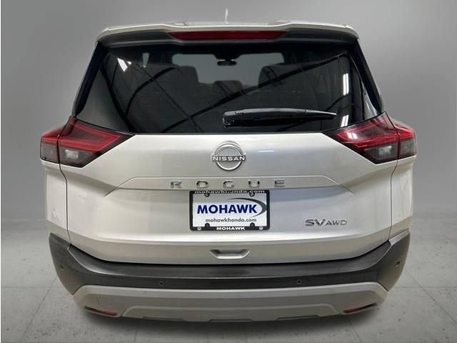 Used 2023 Nissan Rogue SV AWD/4WD image 4