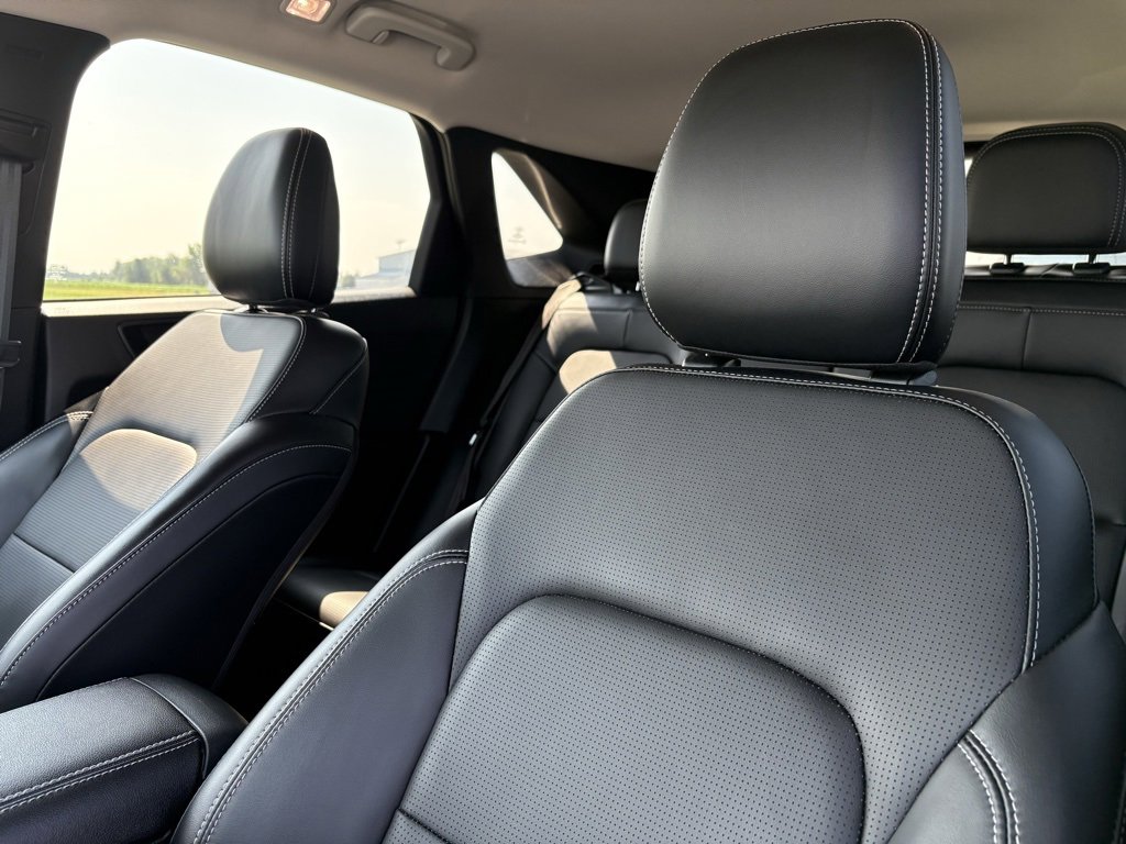 Used 2024 Ford Escape Platinum image 51