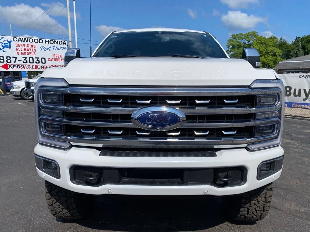 Used 2023 Ford F350 Platinum w/ Tremor Off-Road Package AWD/4WD image 8