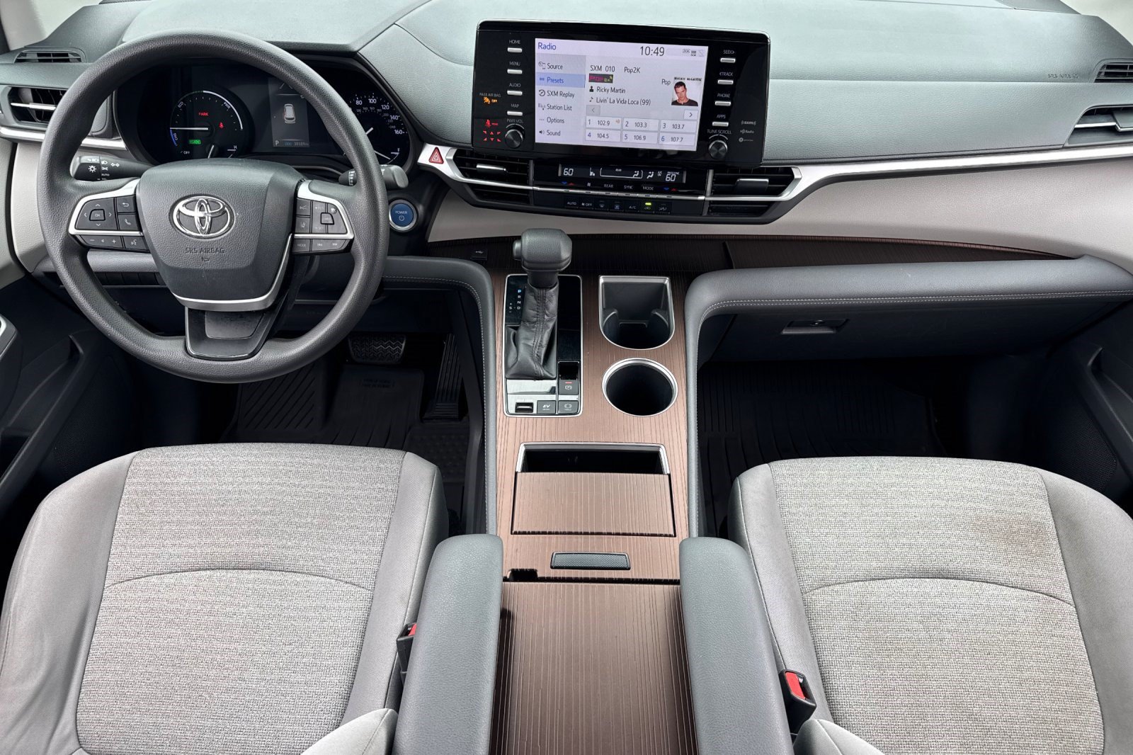 Certified 2021 Toyota Sienna LE FWD image 16