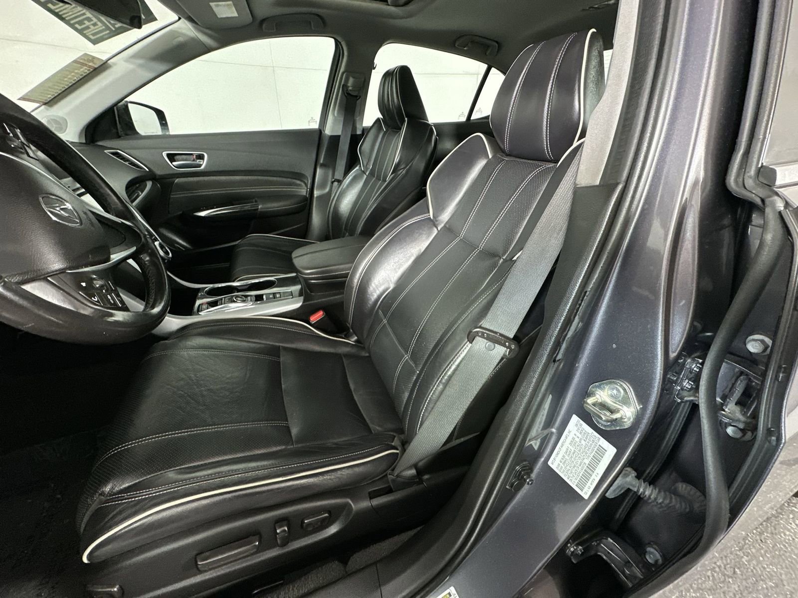 Used 2020 Acura TLX V6 w/ Technology Package image 11