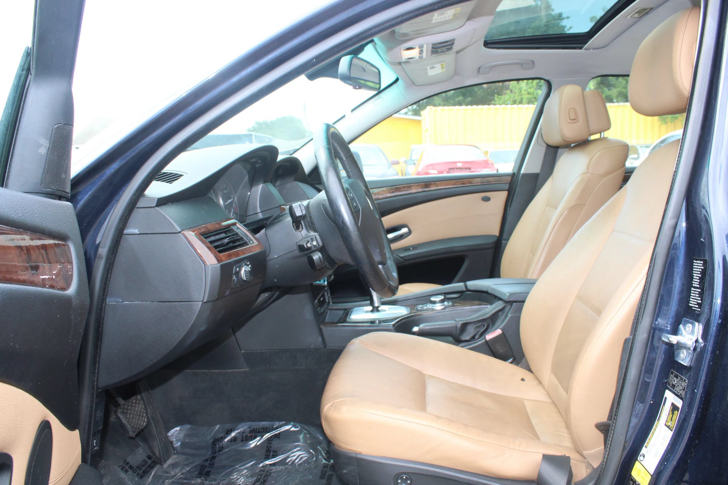 Used 2010 BMW 528i xDrive Sedan AWD/4WD image 9