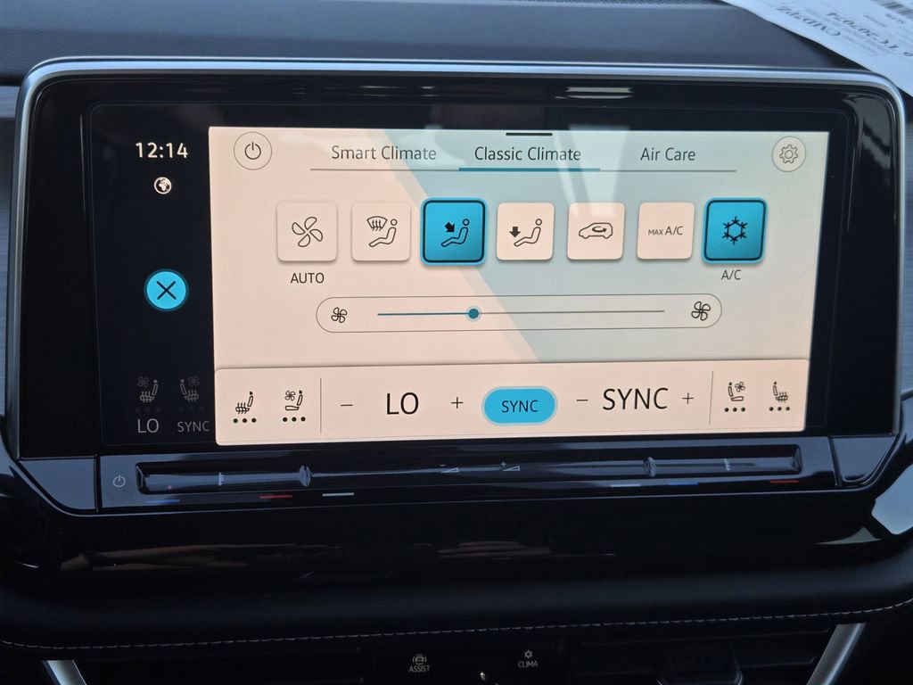 New 2026 Volkswagen Atlas Cross Sport SE image 16