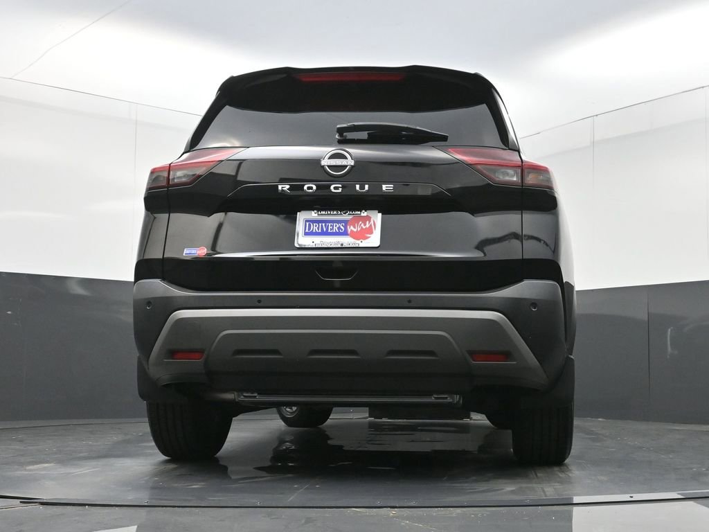 Used 2023 Nissan Rogue S image 26