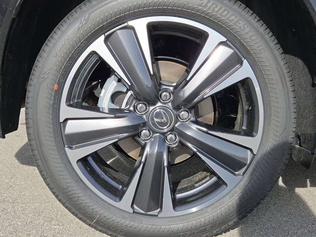 New 2025 Lexus UX 300h AWD image 29