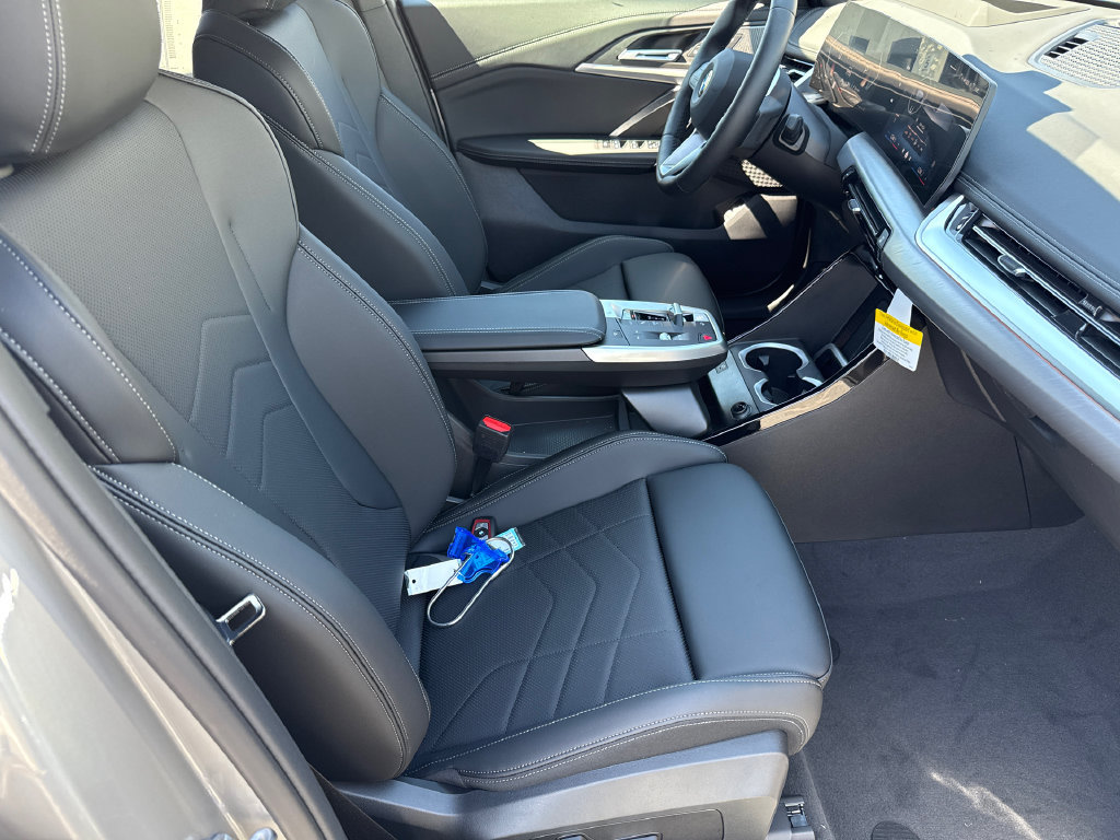 New 2026 BMW X1 xDrive28i w/ Technology Package AWD/4WD image 13