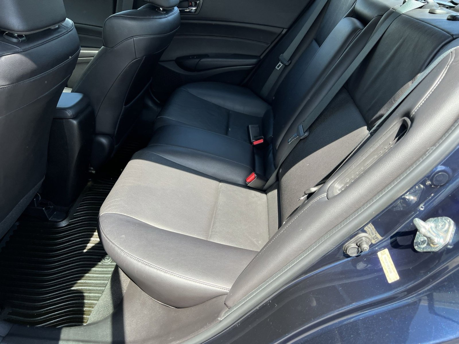 Used 2013 Acura ILX Hybrid w/ Technology Package image 26