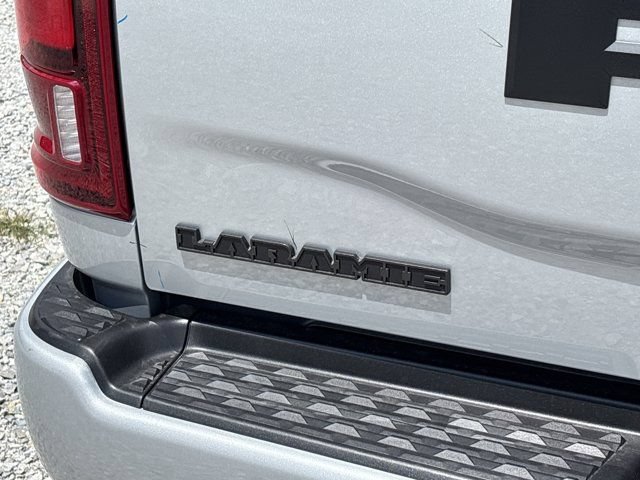 New 2026 RAM 3500 Laramie AWD/4WD image 5