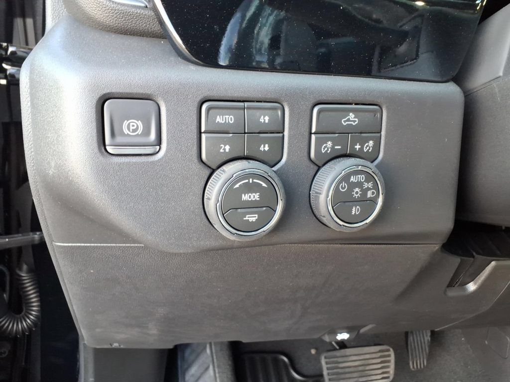 New 2026 Chevrolet Silverado 1500 RST AWD/4WD image 23
