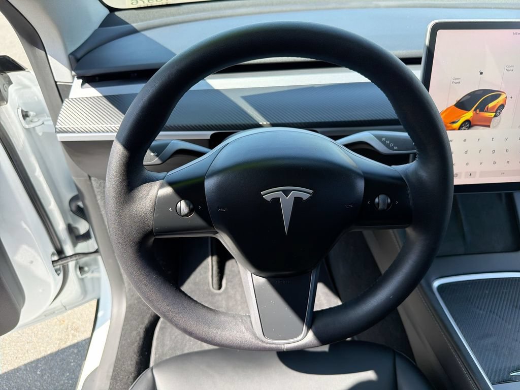 Used 2023 Tesla Model Y Long Range AWD/4WD image 11