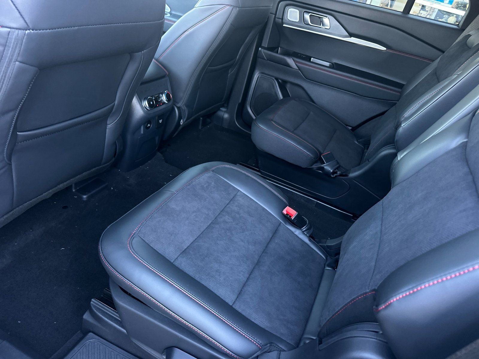 New 2026 Ford Explorer ST w/ Sun And Sound Package image 13