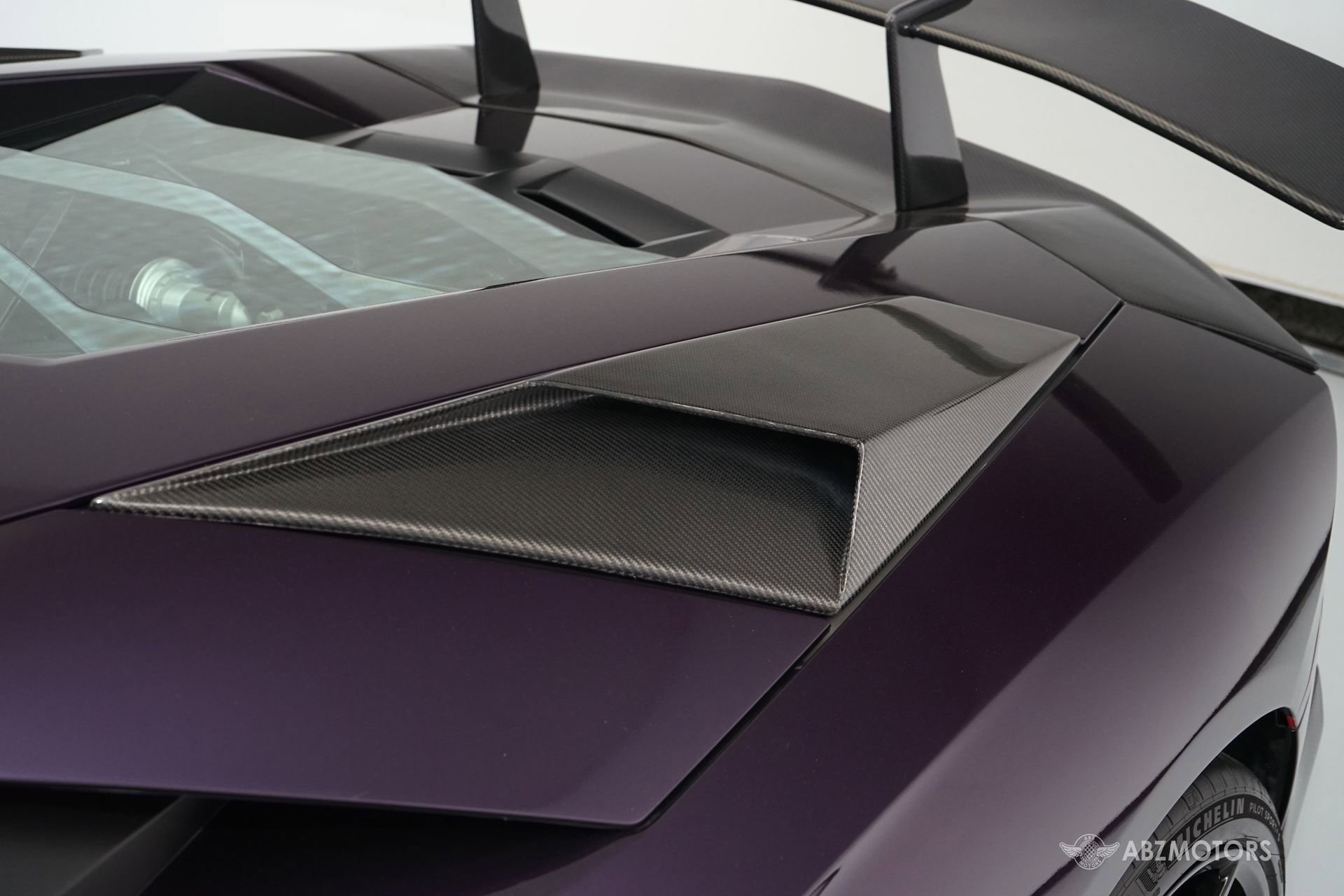 Used 2015 Lamborghini Aventador LP 700-4 image 12