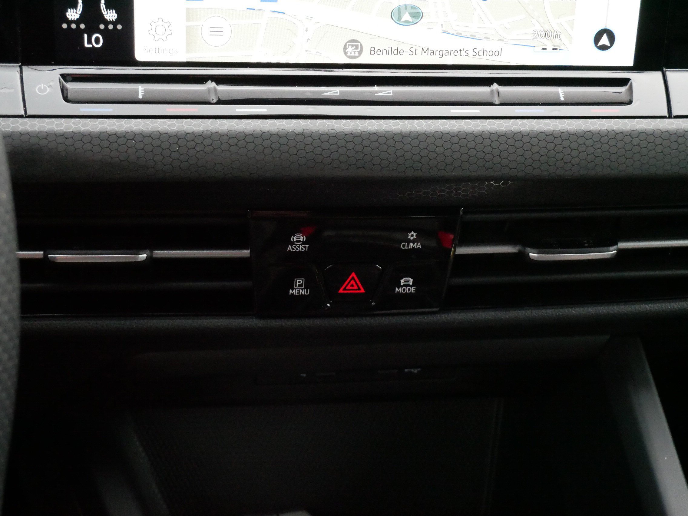 Certified 2022 Volkswagen GTI SE FWD image 23