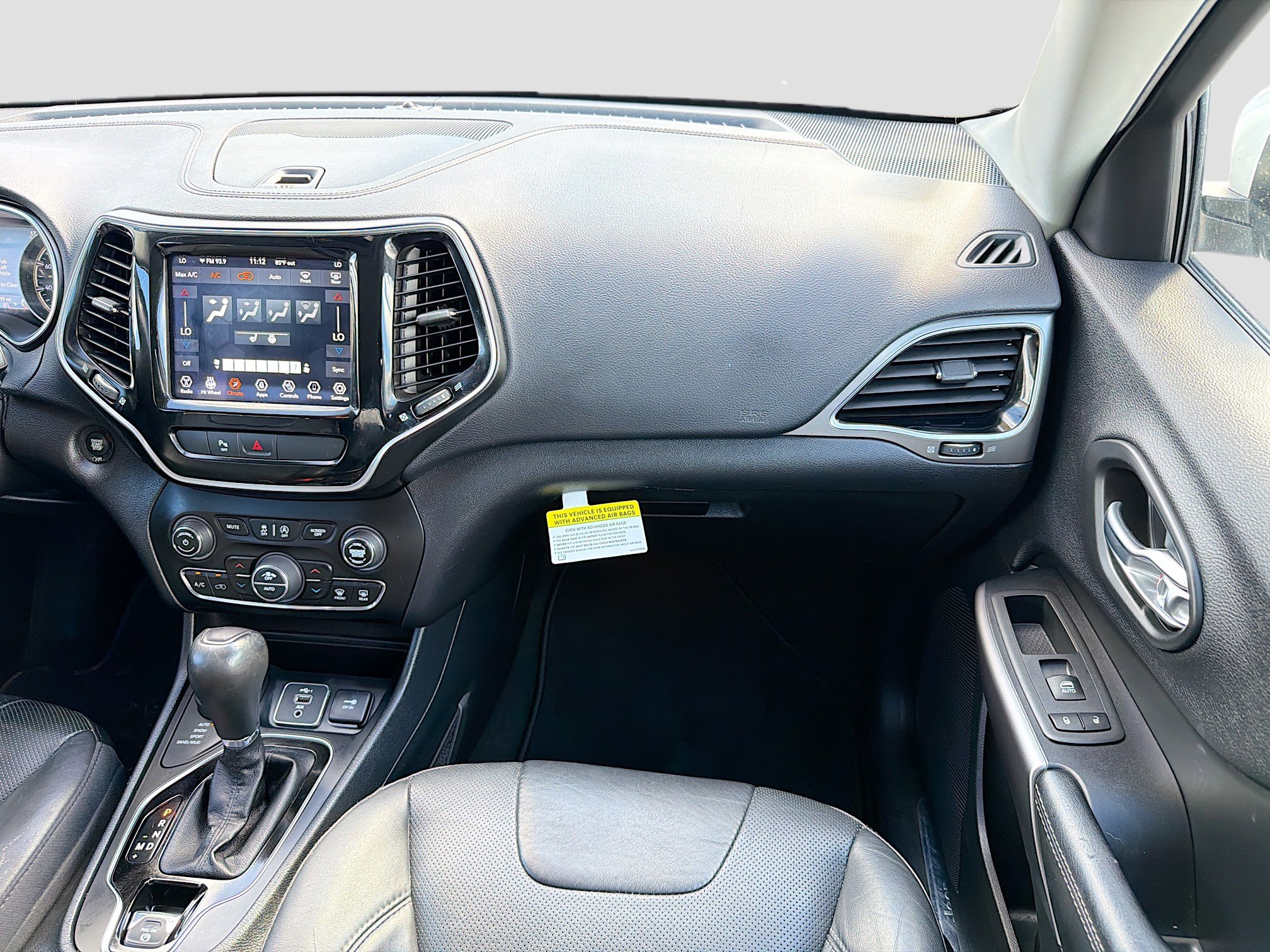 Used 2020 Jeep Cherokee Limited image 18