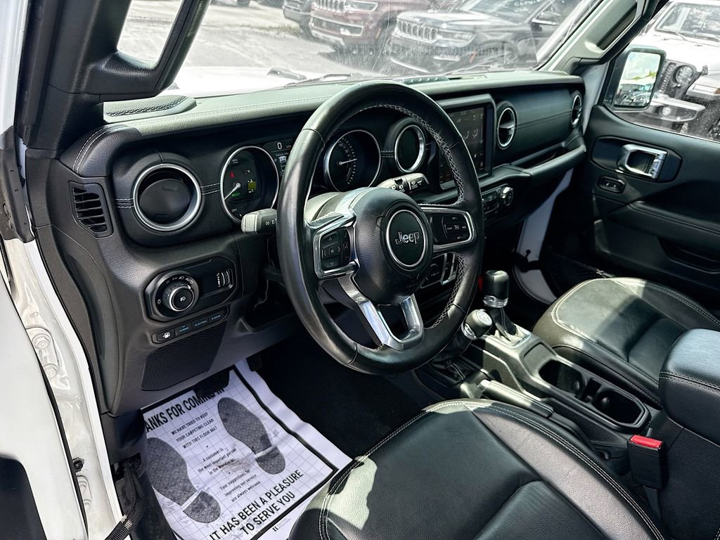 Used 2023 Jeep Wrangler Unlimited Sahara w/ Cold Weather Group image 10