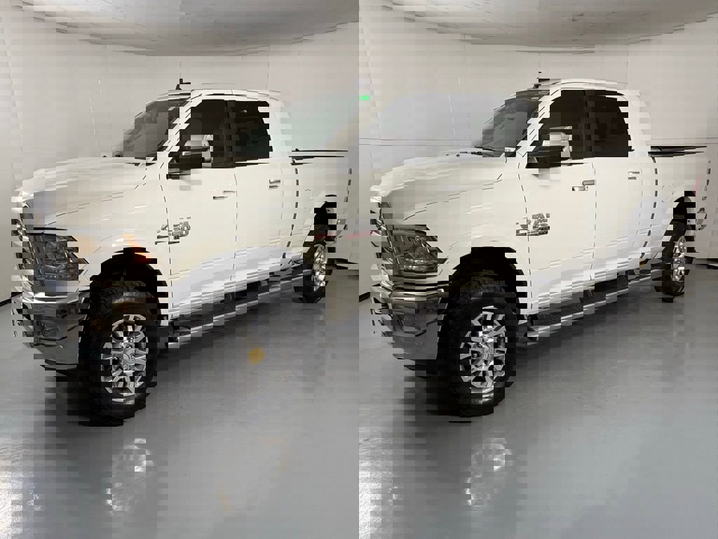 Used 2016 RAM 2500 Laramie w/ Convenience Group AWD/4WD image 5