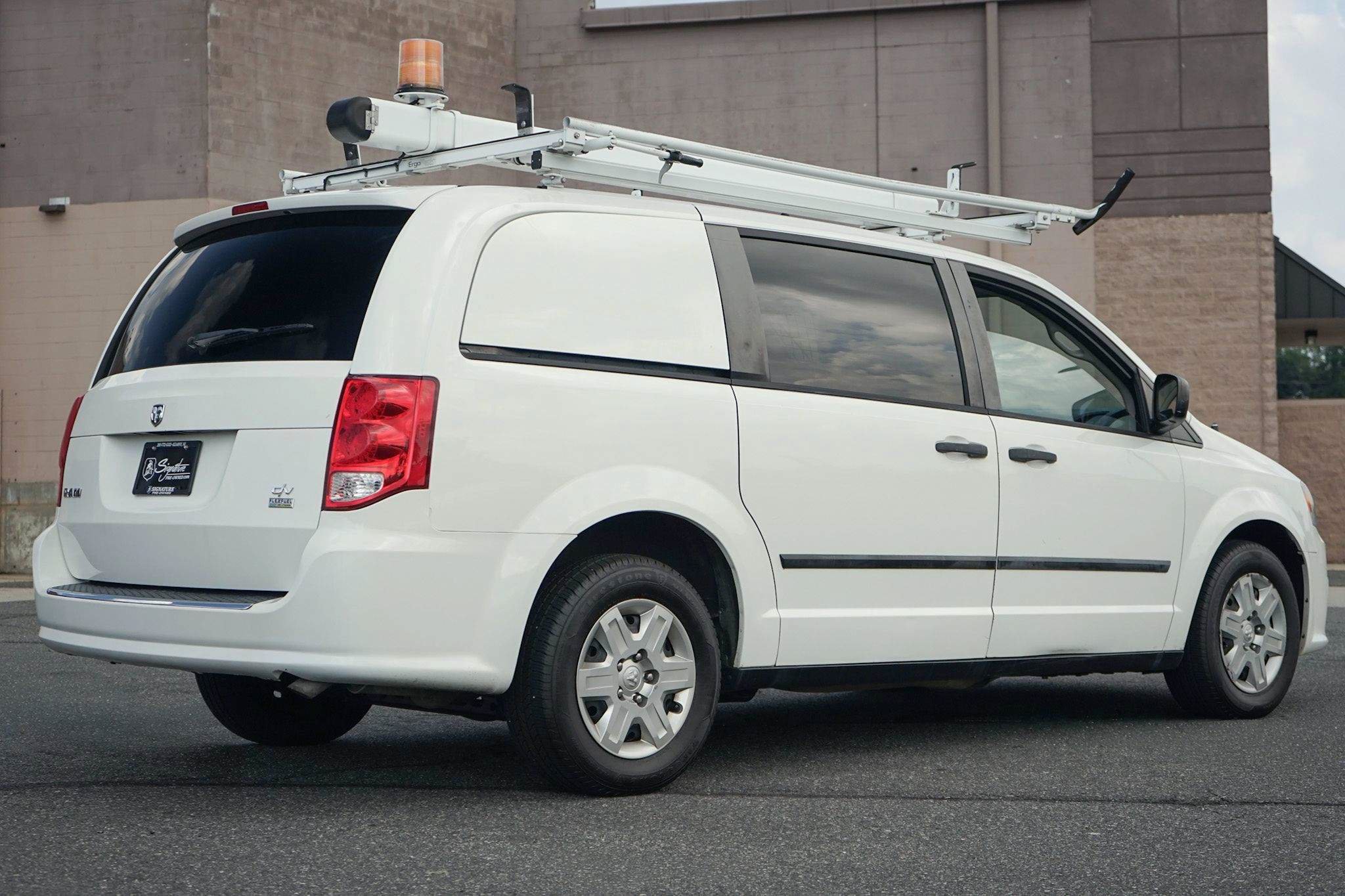 Used 2013 RAM C/V Tradesman FWD image 4