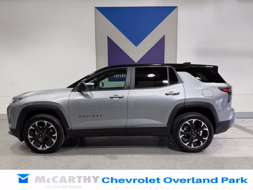 Used 2025 Chevrolet Equinox LT AWD/4WD image 8