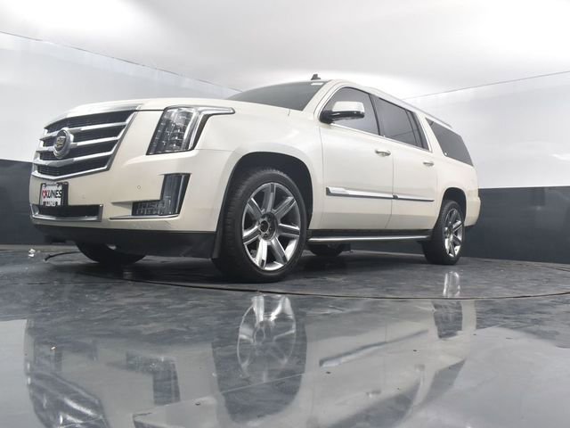 Used 2015 Cadillac Escalade ESV Luxury image 53