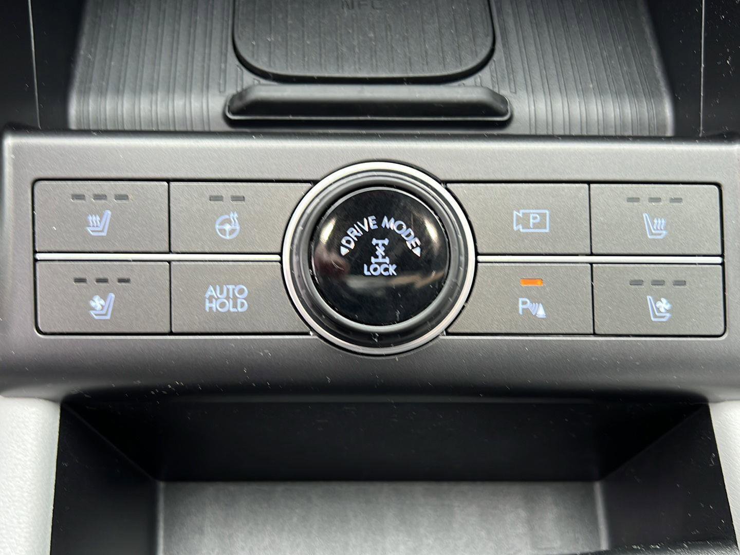 Used 2025 Hyundai Kona Limited image 15