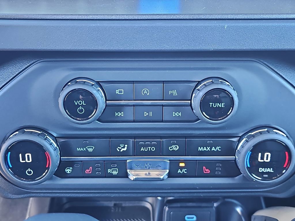 New 2025 Ford Bronco Badlands image 20