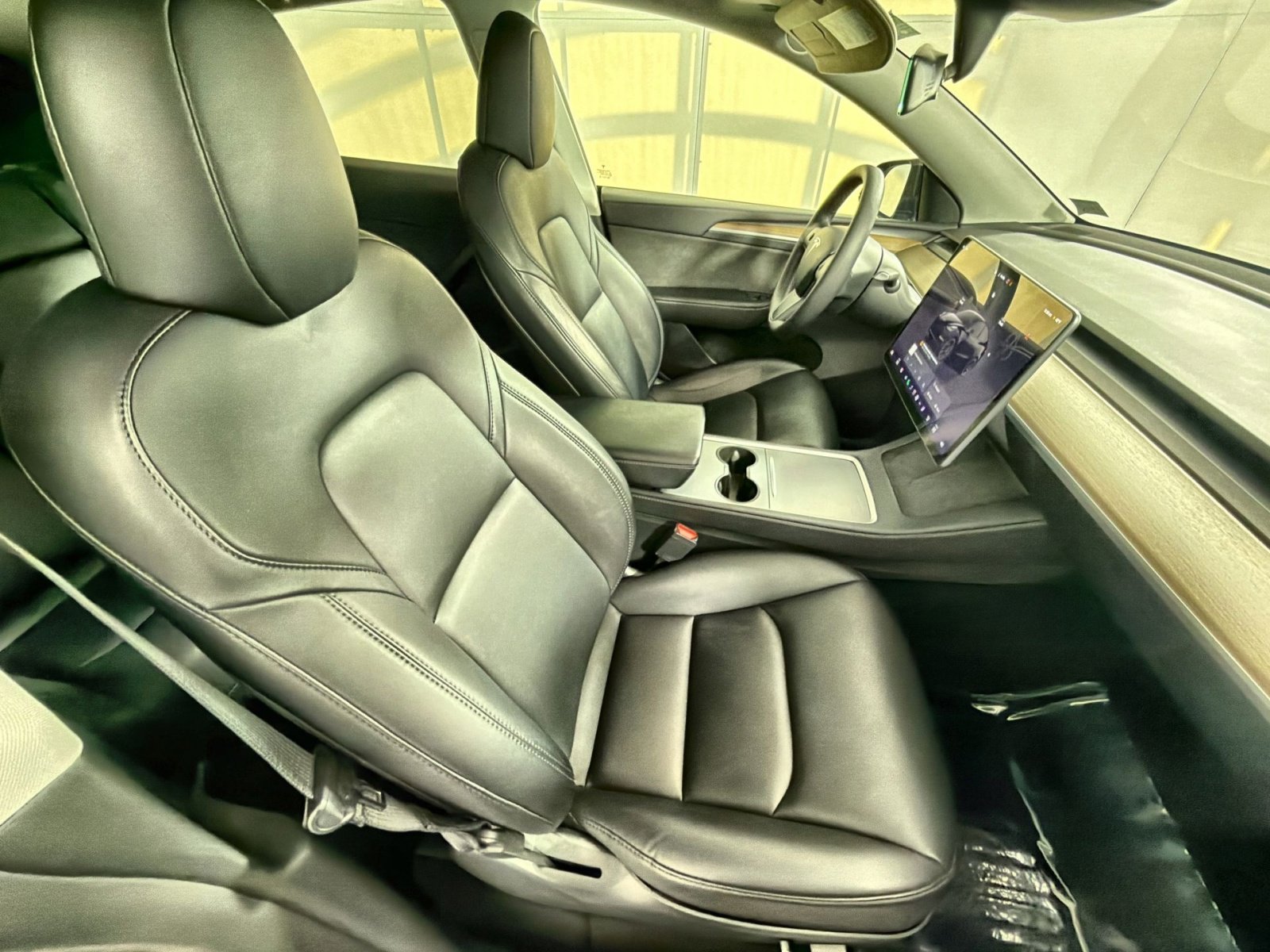 Used 2023 Tesla Model Y Performance image 27