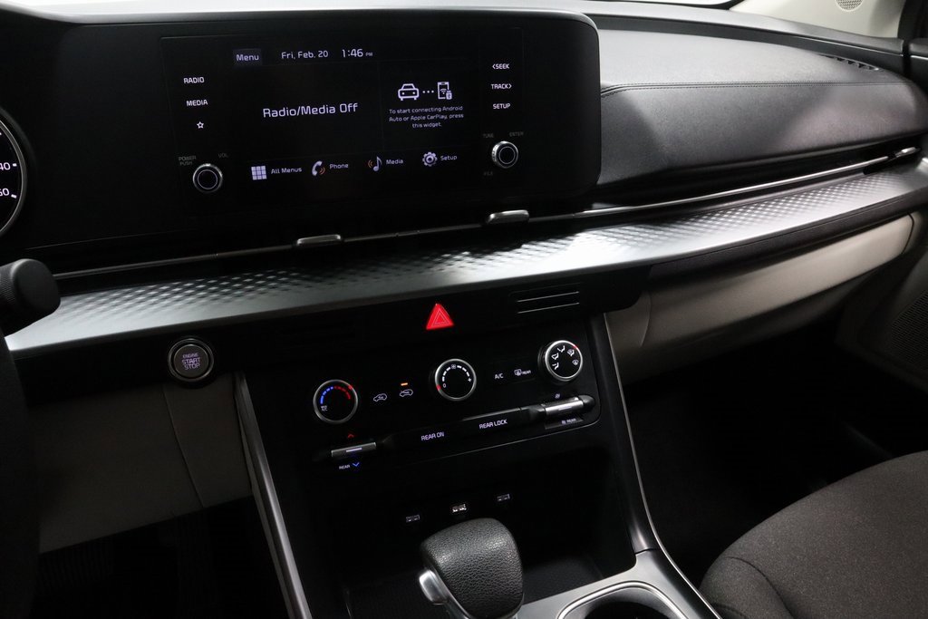 Used 2024 Kia Carnival LX image 29