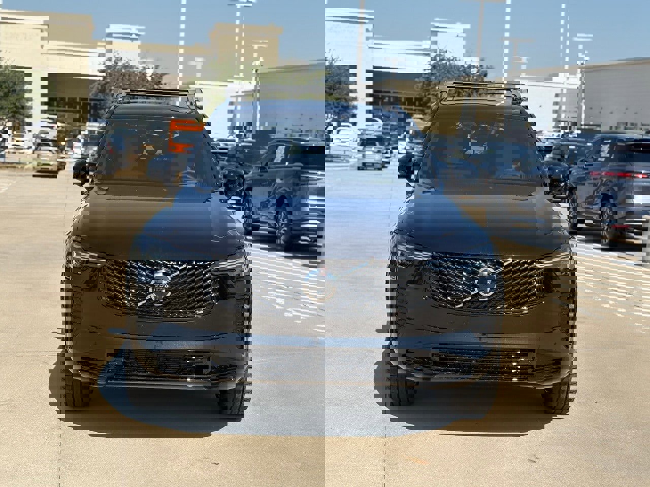 New 2026 Volvo XC90 B6 Ultra w/ Lounge Package image 4