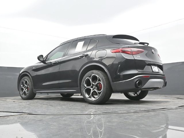 Used 2022 Alfa Romeo Stelvio Ti w/ Active Assist Plus Package AWD/4WD image 54